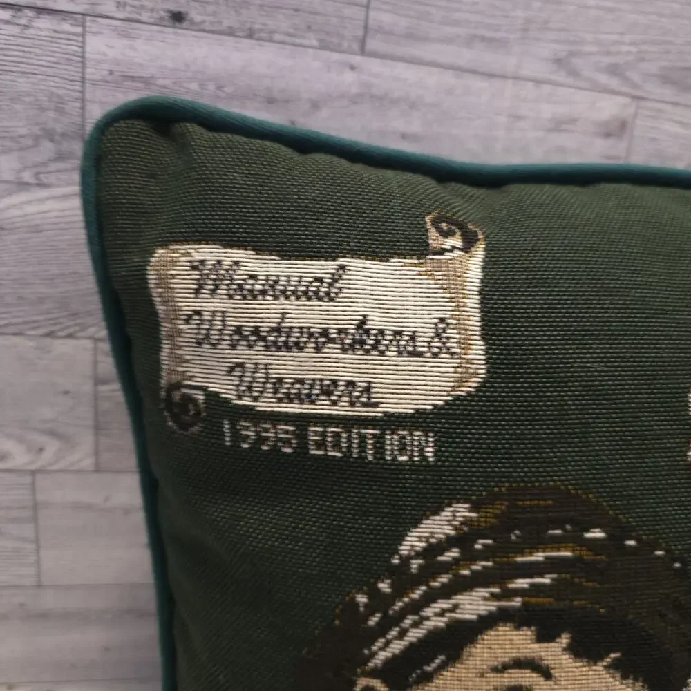 Manual Woodworkers‎ & Weavers 1995 Collector Christmas Edition Pillow 12